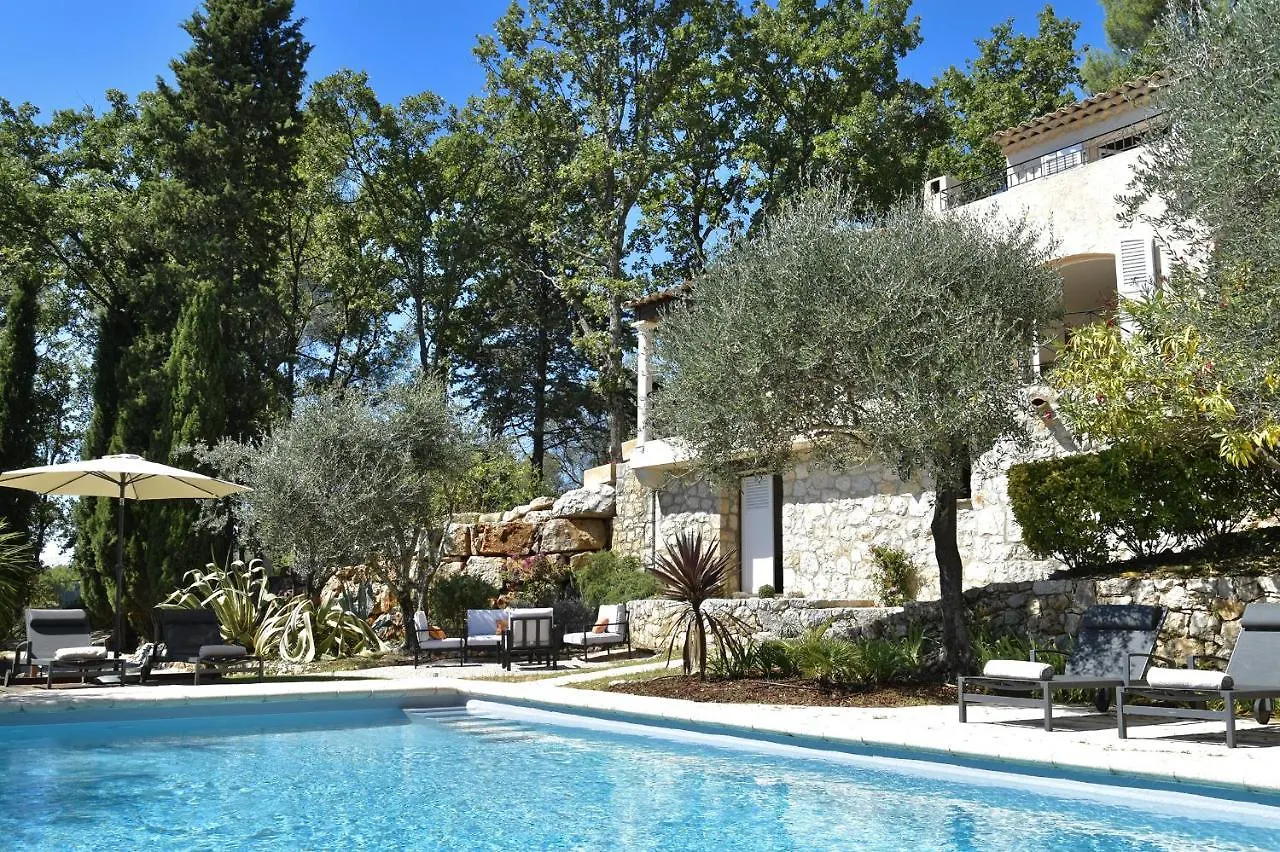 Les Hauts De La Riviera Cabris Bed & Breakfast